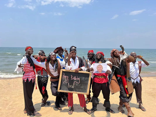 Personalized Video Message-Pirates Costume-Internationaljoyflix